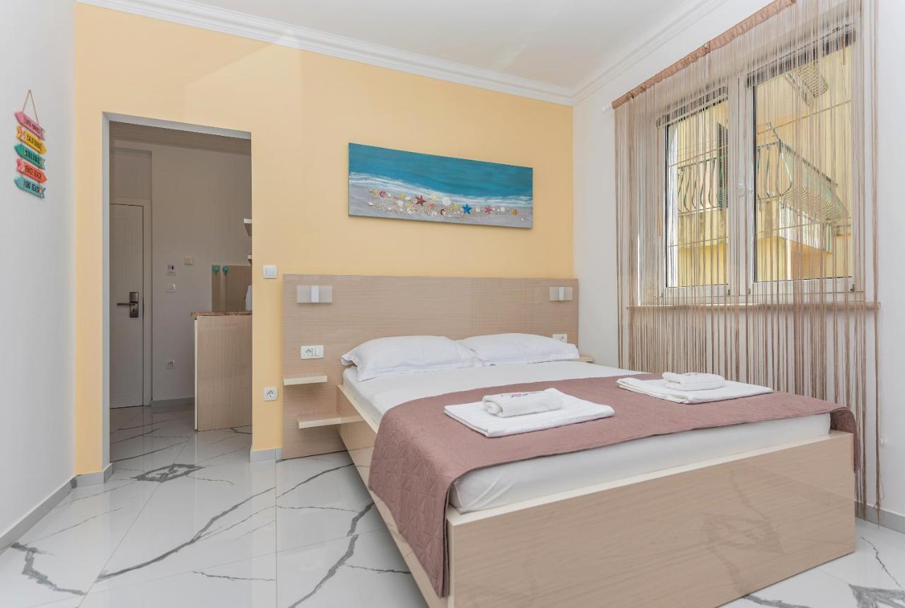 Bozica - Sea View Stone With Free Parking Makarska