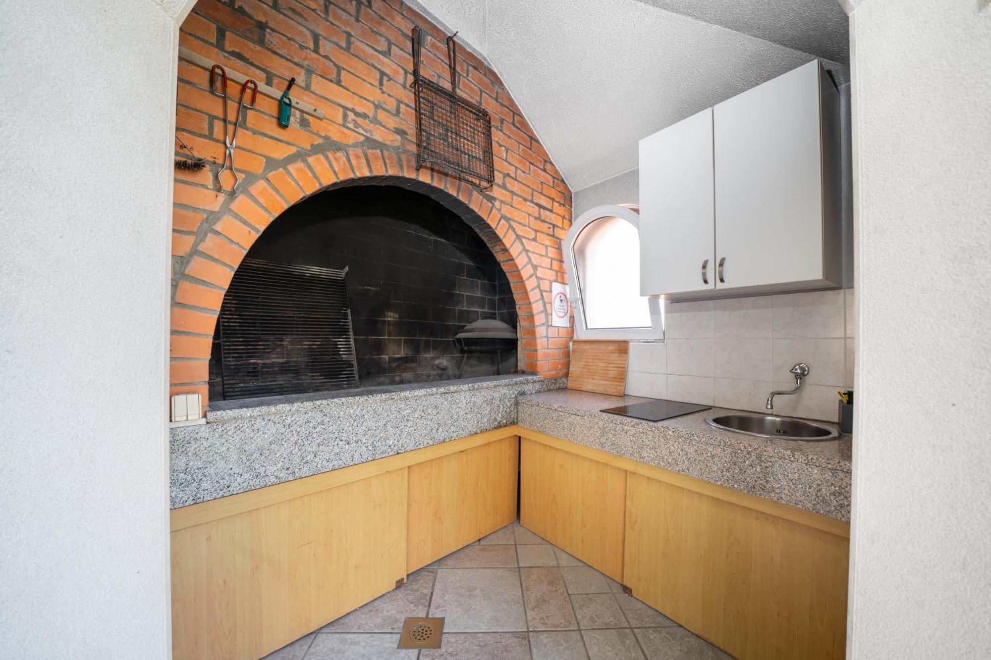 Bozica - Sea View Stone With Free Parking