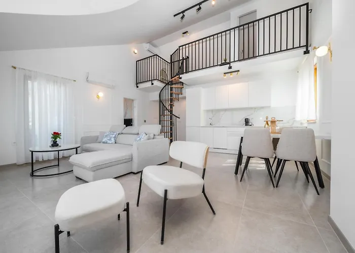 Villa Bozica - Sea View Stone Villa With Free Parking