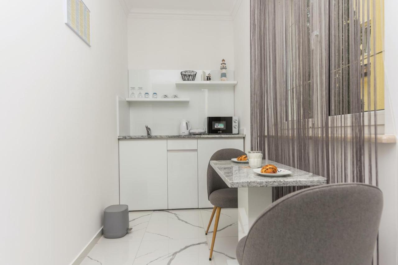 Bozica - Sea View Stone With Free Parking Makarska