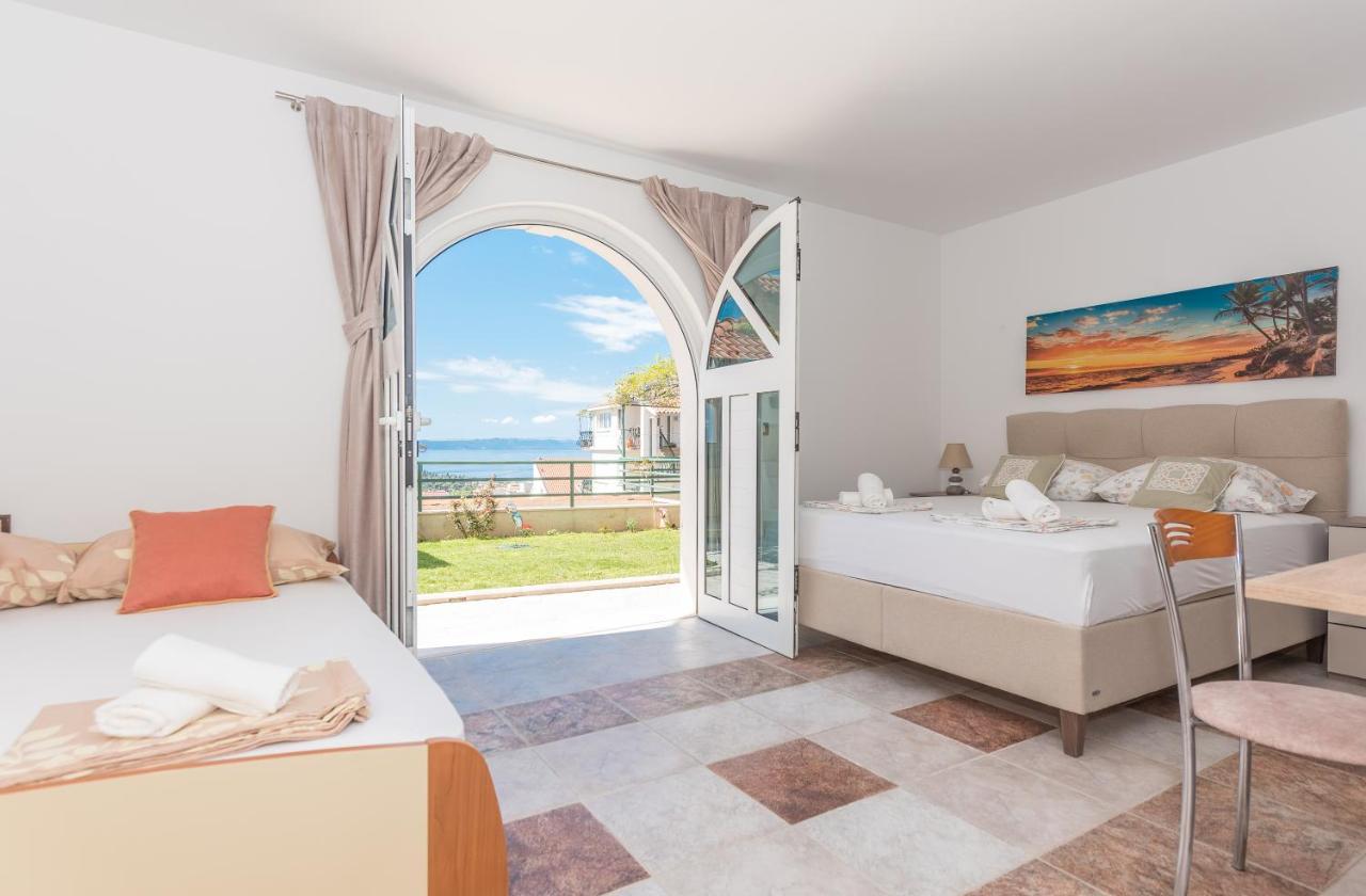 Bozica - Sea View Stone With Free Parking * Makarska