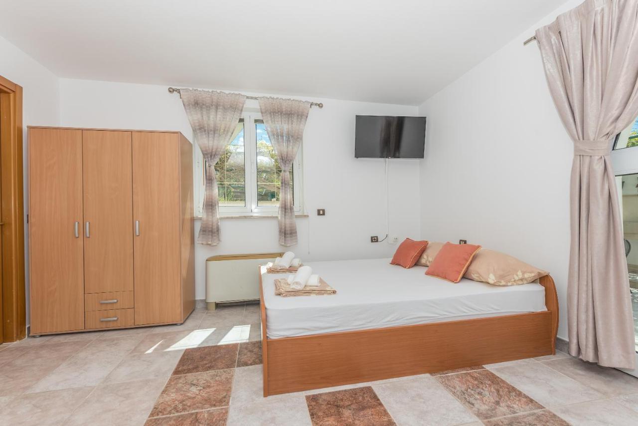Bozica - Sea View Stone With Free Parking