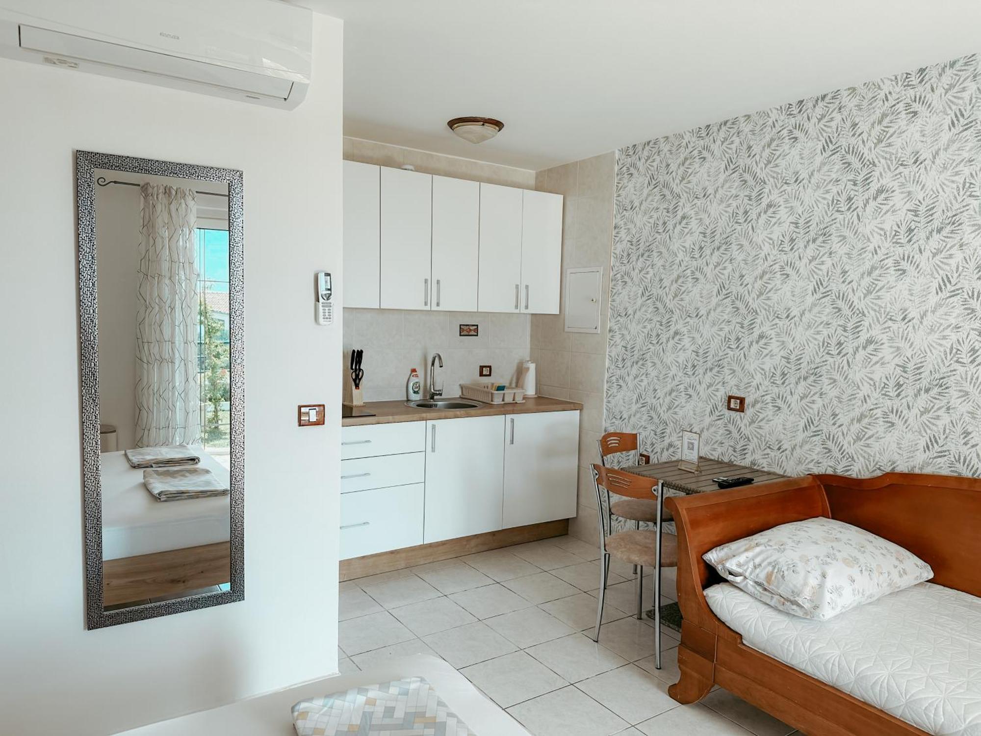 Bozica - Sea View Stone With Free Parking * Makarska
